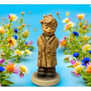 2002 Hummel Goebel Too Shy To Sing 845 Figurine MI Hummel Club Young Boy Germany